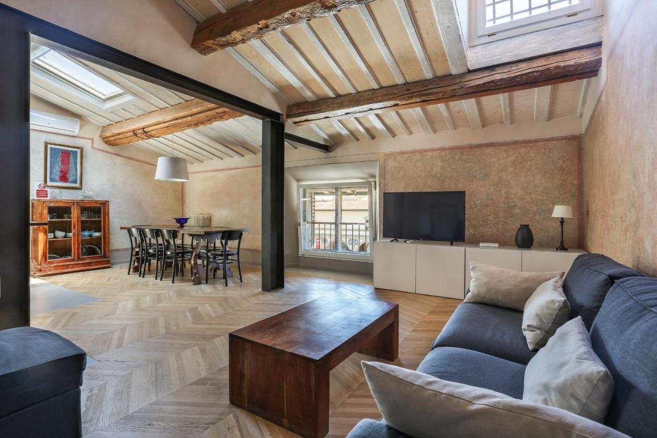 Belle Arti Penthouse In Apartamento Florencia